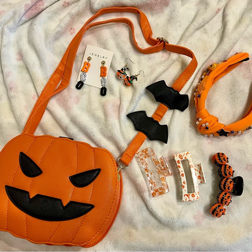 Halloween handbag and accessories